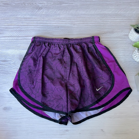 Nike Pants - NIKE dri-fit purple pattern black running shorts EUC